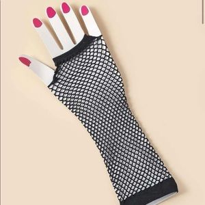 hollow out long gloves